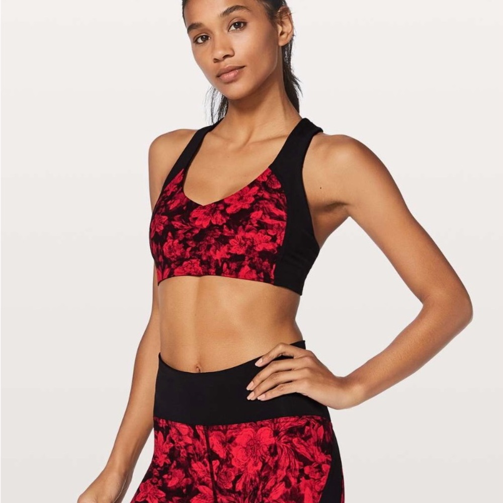 Limited Edition Lululemon Sweat Times Bra CarmineTrue Red Black / Black Size 6 - Picture 1 of 4